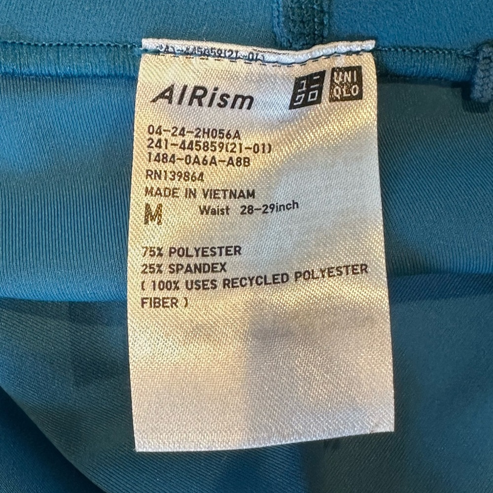 Uniqlo AIRism High Rise Capri Leggings Medium - Blue with pockets - Picture 9 of 11